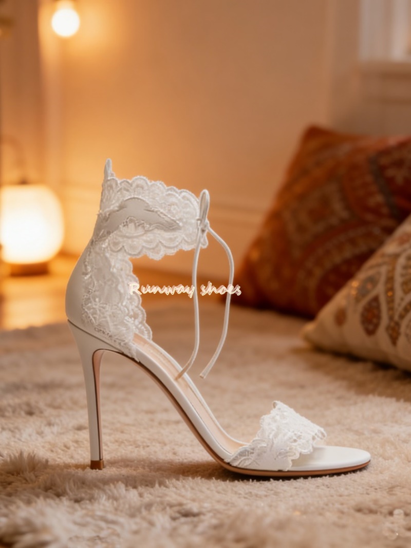 Wedding Super - أحذية زفاف بيضاء فاخرة مصنوعة يدويًا،